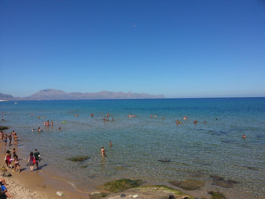 Casa Vacanze Daisy Trappeto Kültér fotó