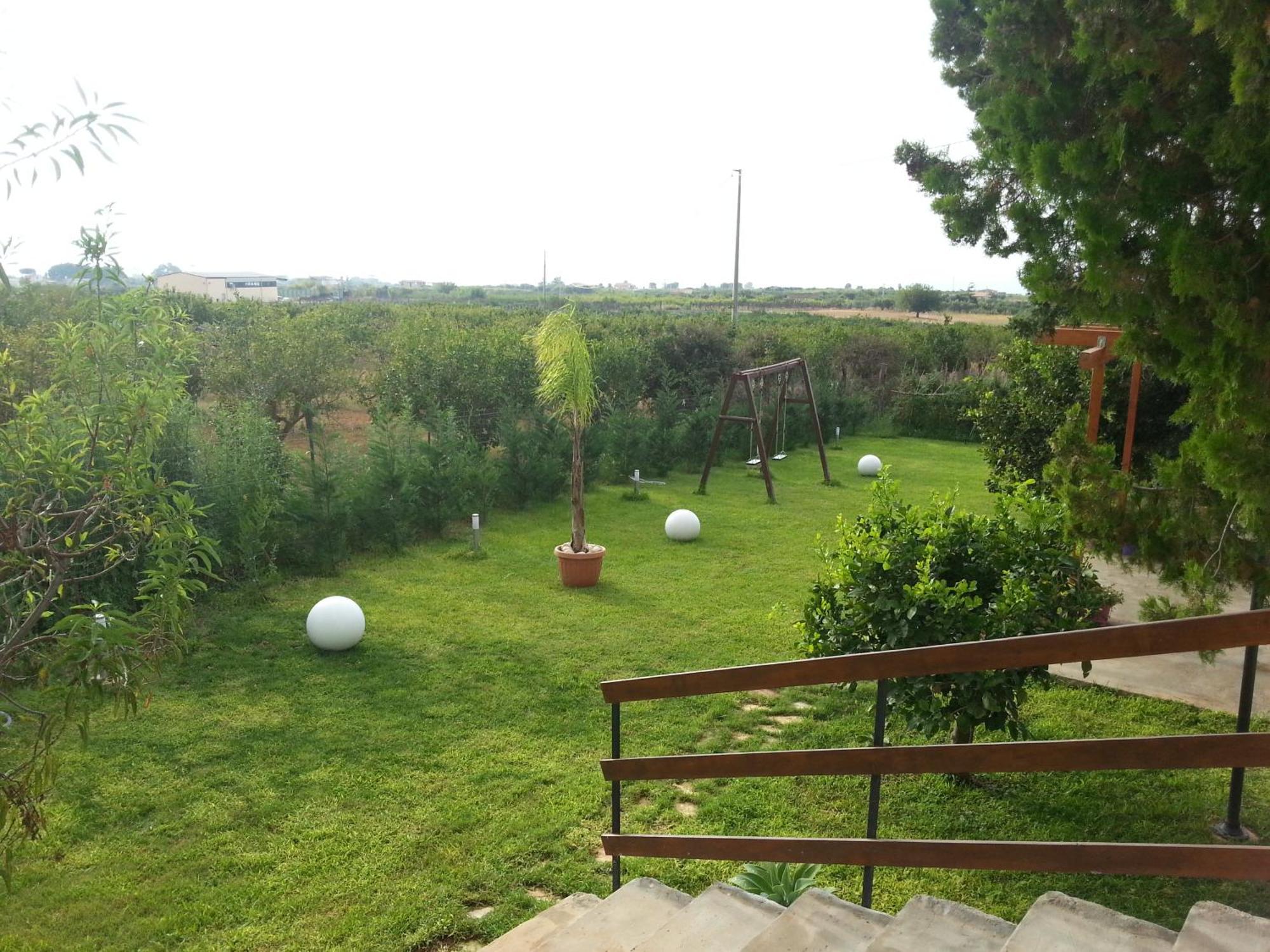 Casa Vacanze Daisy Trappeto Kültér fotó